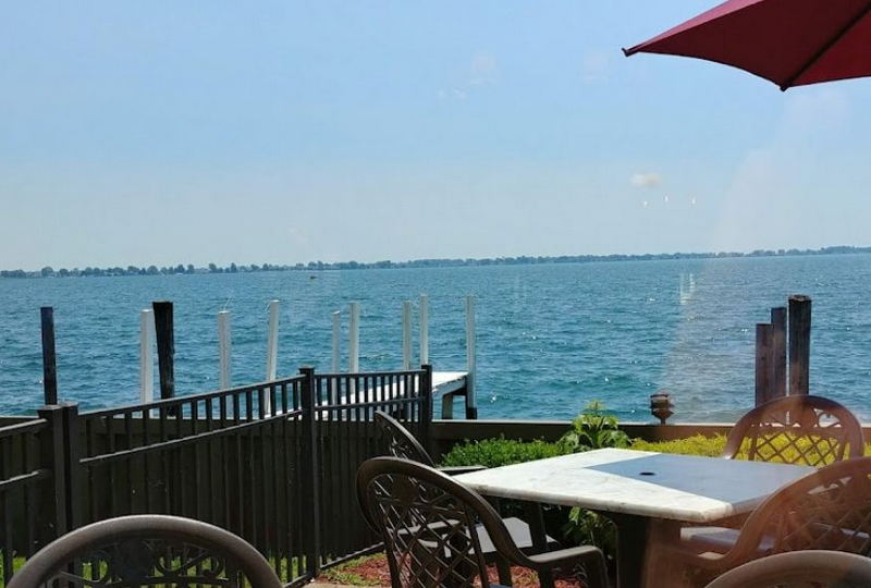 Bobby Macs Bayside Tavern & Grill (Buds Restaurant) - From Web Listing (newer photo)